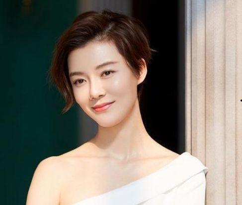 娱乐圈吃瓜女,揭秘“吃瓜女生”背后的故事