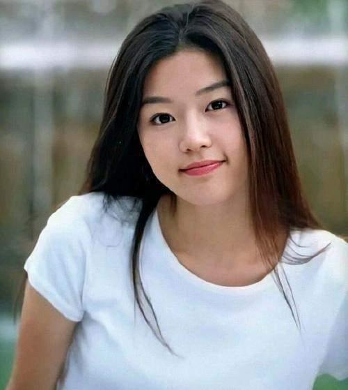 娱乐吃瓜酱女生p图,揭秘网红滤镜下的真实面貌